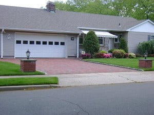 Driveway light piers brick