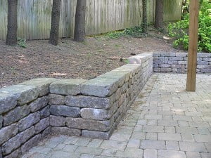 Retaining wall stone